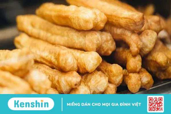 1 cái bánh quẩy bao nhiêu calo? Ăn bánh quẩy có gây béo không?