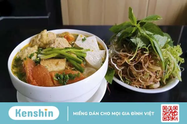 1 tô bún riêu bao nhiêu calo? Ăn bún riêu có béo không?