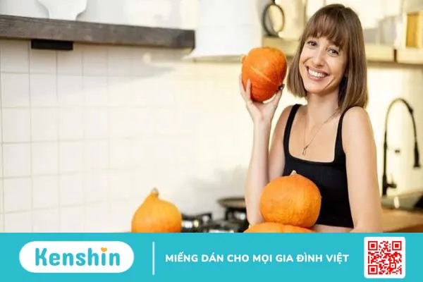 100g bí đỏ bao nhiêu calo? Ăn bí đỏ có béo không và lưu ý khi ăn