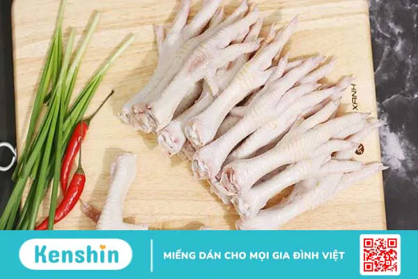 100g chân gà bao nhiêu calo? Ăn chân gà có mập không? Lưu ý khi ăn