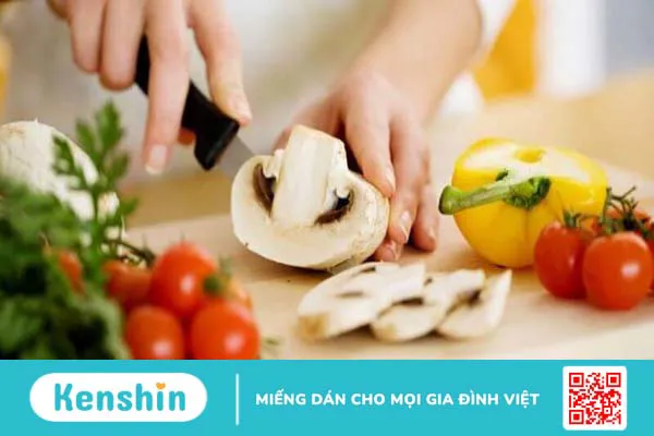 12 cách giúp bạn ăn uống điều độ khi nghỉ lễ, không lo tăng cân