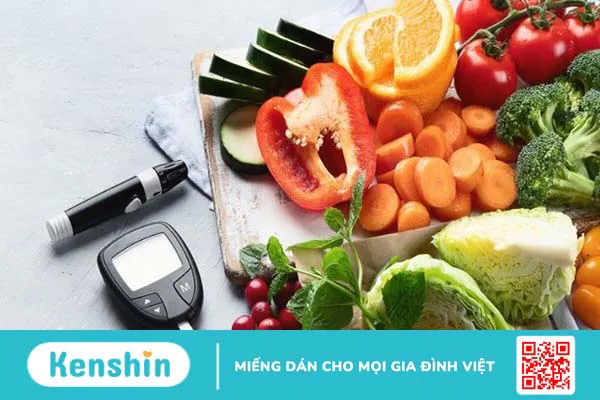 12 tác dụng của lá húng chanh, tác dụng phụ, cách dùng và lưu ý cần biết