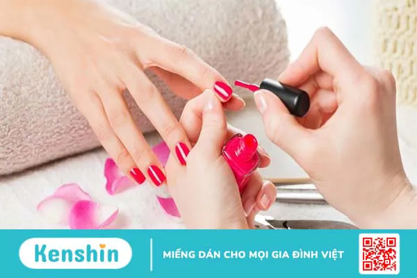 14 mẹo giúp móng tay chắc khỏe bạn nên bỏ túi ngay