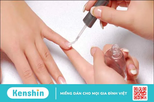 14 mẹo giúp móng tay chắc khỏe bạn nên bỏ túi ngay