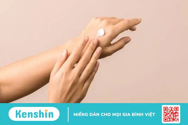 14 sai lầm khi dùng mỹ phẩm ảnh hưởng xấu đến da mà chị em nên tránh