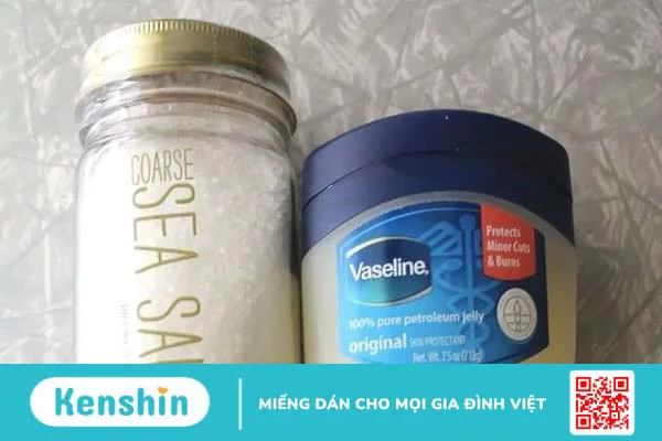 5 cách trị nứt gót chân bằng vaseline tại nhà đơn giản và hiệu quả