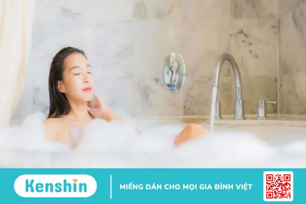 6 cách sử dụng tinh dầu bạc hà để trị đau đầu bạn cần biết