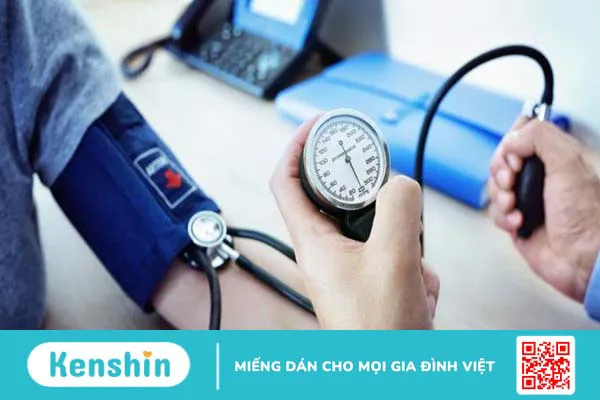 6 tác hại của trà hoa cúc và các đối tượng không nên sử dụng