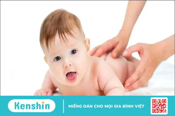 7 cách dùng tinh dầu tràm cho trẻ an toàn các mẹ cần lưu ý