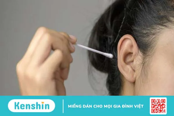 7 cách lấy ráy tai an toàn và đơn giản bạn cần biết