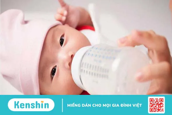 8 cách hạ sốt cho trẻ sơ sinh, trẻ nhỏ và lưu ý khi chăm sóc bé bị sốt