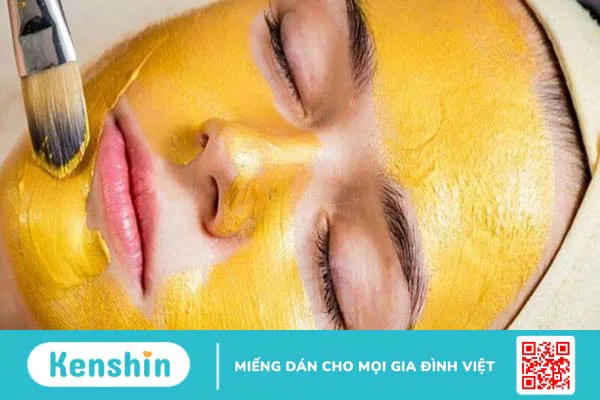 8 cách làm mặt nạ tinh bột nghệ đơn giản. Có nên đắp hàng ngày không?