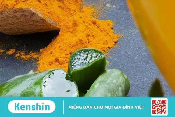 8 cách làm mặt nạ tinh bột nghệ đơn giản. Có nên đắp hàng ngày không?