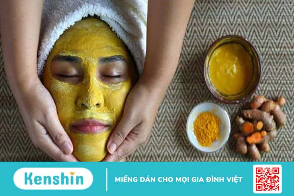 8 cách làm mặt nạ tinh bột nghệ đơn giản. Có nên đắp hàng ngày không?