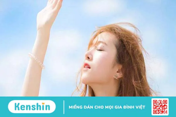 9 cách trị rụng tóc tại nhà từ những thói quen đơn giản, hiệu quả