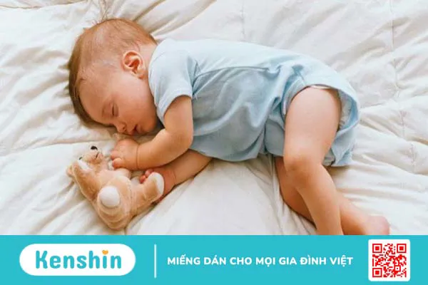 9 mẹo dân gian hỗ trợ chữa méo đầu ở trẻ sơ sinh hiệu quả