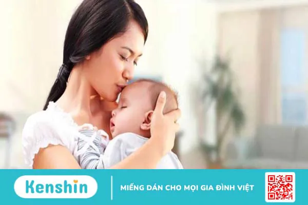 9 mẹo dân gian hỗ trợ chữa méo đầu ở trẻ sơ sinh hiệu quả