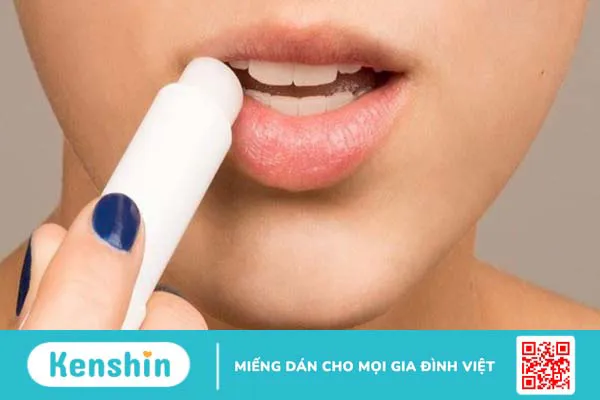 9 sản phẩm chăm sóc da mùa hè chị em không thể thiếu khi đi du lịch