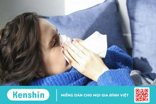 9 triệu chứng sốt siêu dễ nhận biết, cách điều trị và phòng ngừa