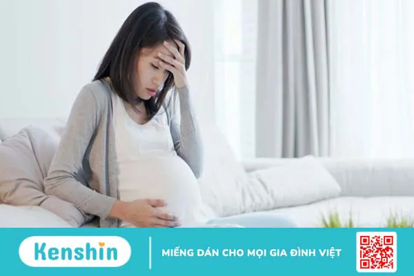 Bà bầu bị sốt xuất huyết khi mang thai có sao không? Lưu ý chăm sóc