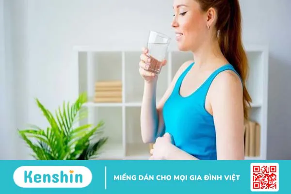 Bà bầu mấy tháng uống được nước dừa? Nên uống bao nhiêu là đủ