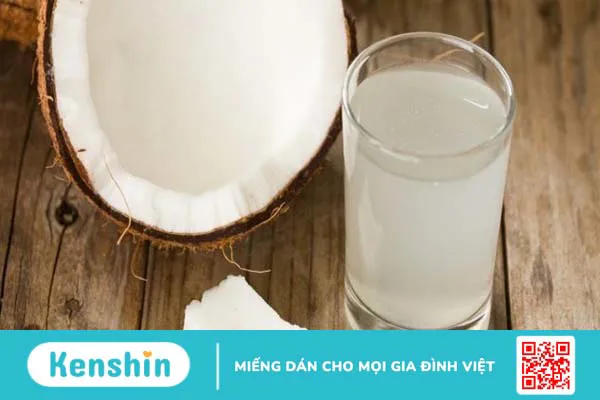 Bà bầu mấy tháng uống được nước dừa? Nên uống bao nhiêu là đủ