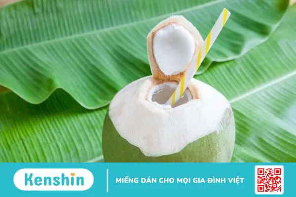 Bà bầu mấy tháng uống được nước dừa? Nên uống bao nhiêu là đủ