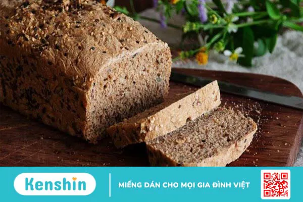 Bánh mì nguyên cám bao nhiêu calo? Ăn bánh mì nguyên cám có béo không?