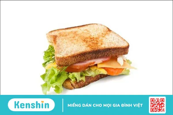 Bánh mì sandwich bao nhiêu calo? Ăn bánh mì sandwich có béo không?