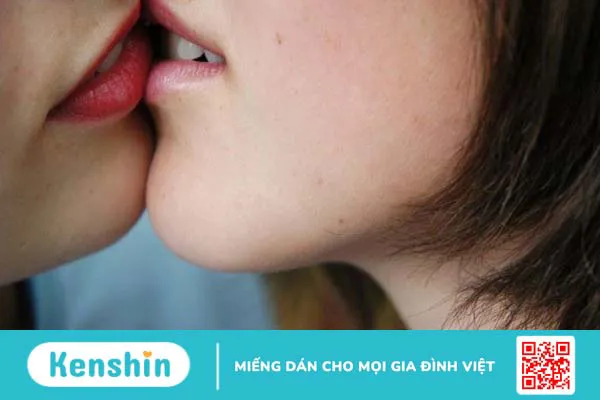 Bệnh lậu lây qua đường nào? 5 đường lây bệnh và cách phòng ngừa lậu