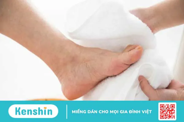 Bệnh nấm kẽ chân (nước ăn chân) – bệnh thường gặp mùa mưa bạn cần biết