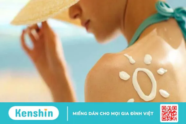 Bôi kem chống nắng bao nhiêu là đủ? Cần bôi bao nhiêu lần 1 ngày?