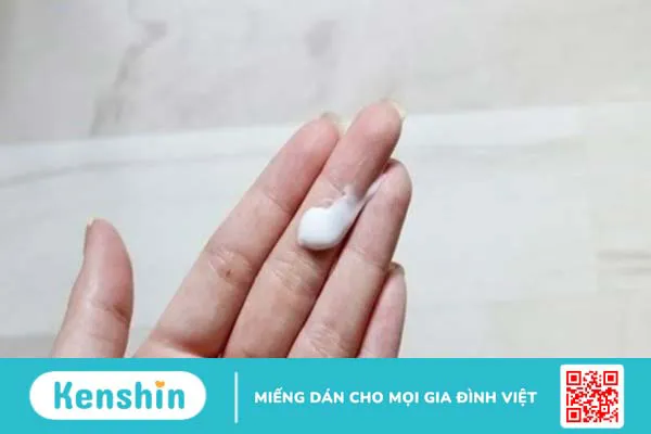 Bôi kem chống nắng trước hay sau kem dưỡng và các lưu ý khi sử dụng