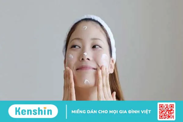 Bôi kem chống nắng trước hay sau kem dưỡng và các lưu ý khi sử dụng