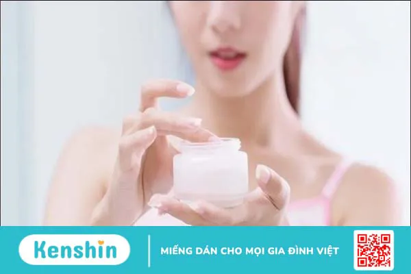 Các bước chăm sóc da khô đơn giản, hiệu quả giúp da ẩm mượt, tươi trẻ