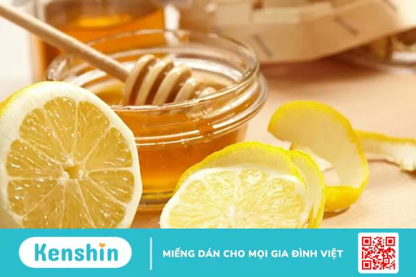 Các cách dưỡng môi bằng mật ong