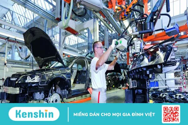 Các dấu hiệu nhận biết và nguyên nhân gây ung thư vú ở nam giới