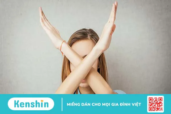 Các hoạt chất không dùng chung với Serum Vitamin C và lưu ý