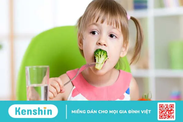 Cách chăm sóc, bảo vệ mắt cho bé để tránh cận thị