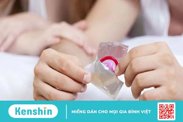 Cách dùng bao cao su cho nam giới và nữ giới