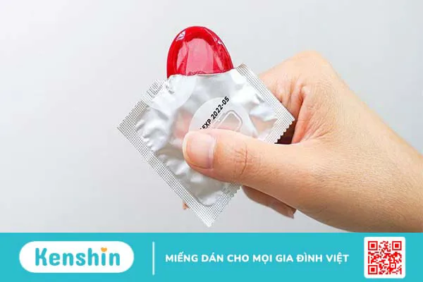 Cách dùng bao cao su cho nam giới và nữ giới