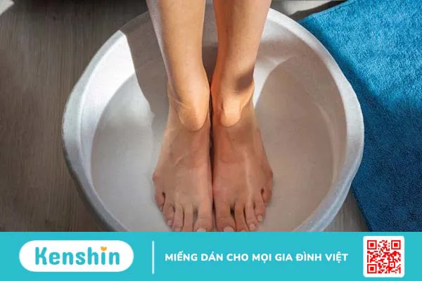 Cách dưỡng móng chân bị hư tại nhà giúp móng nhanh mọc lại