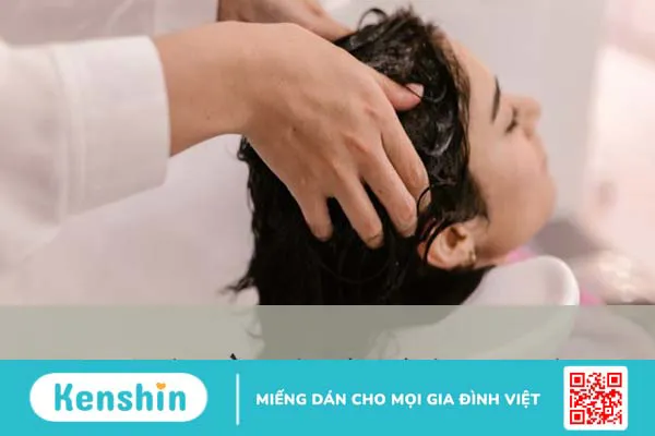 Cách gội đầu bằng bồ kết tại nhà giúp trị rụng tóc, nhanh dài