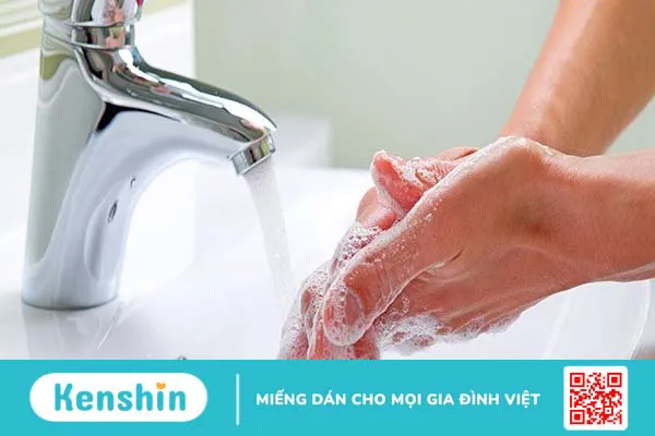 Cách hạn chế khô da tay khi rửa tay thường xuyên