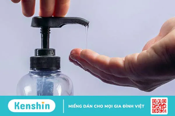 Cách làm nước rửa tay sát khuẩn tại nhà