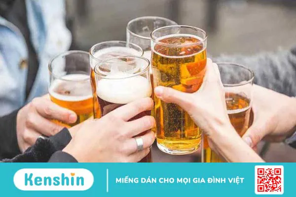 Cách uống bia không bị đầy bụng và mẹo giảm đầy bụng do rượu bia