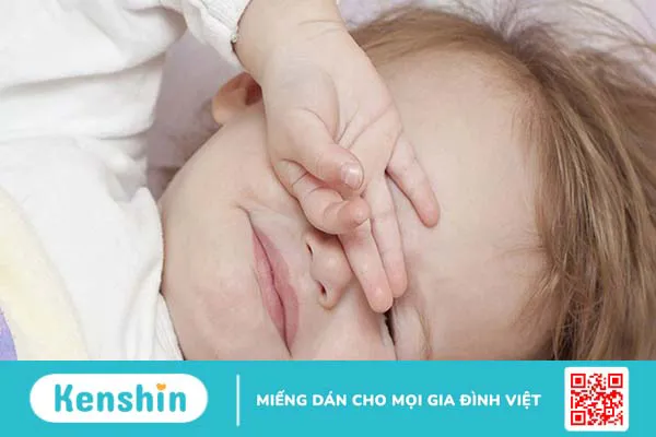 Cảnh báo: Những dấu hiệu của bệnh viêm màng não bố mẹ cần biết để bảo vệ trẻ