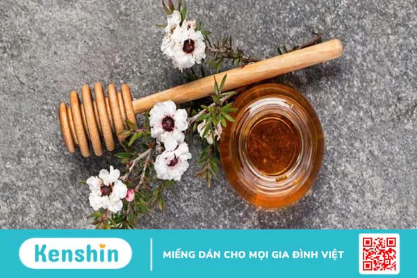 Có nên sử dụng mật ong manuka trị mụn không?