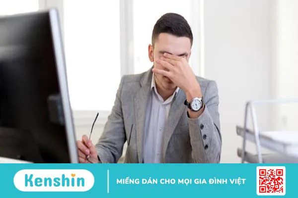 Đau đầu sau tiêm vắc-xin Covid-19 phải làm sao?