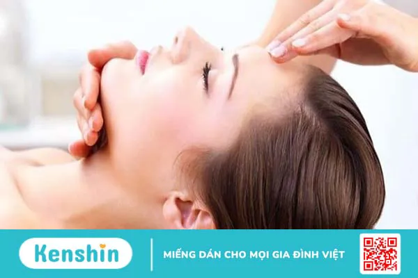 Đau đầu sau tiêm vắc-xin Covid-19 phải làm sao?